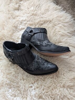 Agave Sky Gigi Cowhide Cowboy Ankle Booties 8, NEW